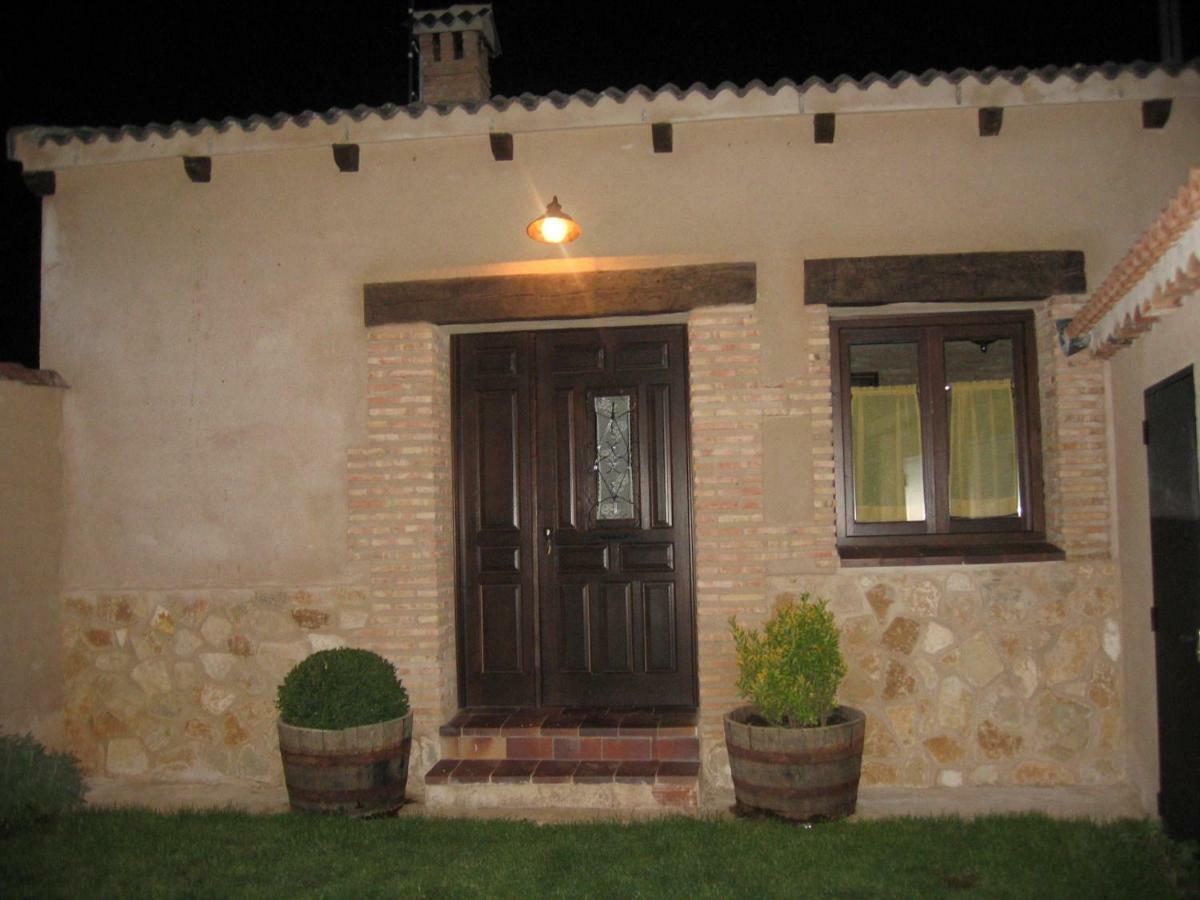 Casa Rural La Casa De Los Pollos Turrubuelo Buitenkant foto